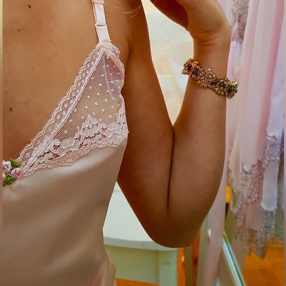 Vintage - NWT Pastel Peach Lace Trimmed Tank Top Fairycore Mermaidcore